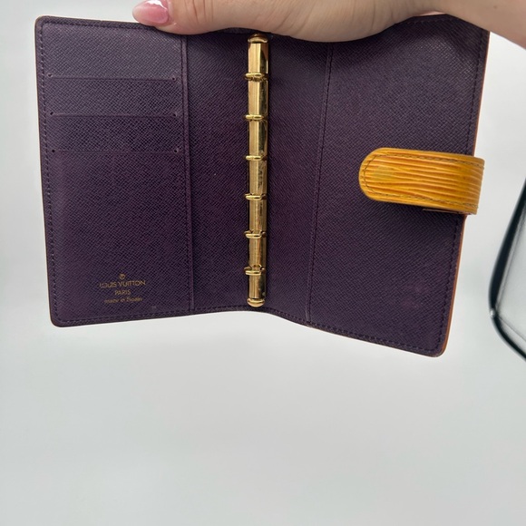 Louis Vuitton Yellow Epi Leather Agena - Picture 7 of 10